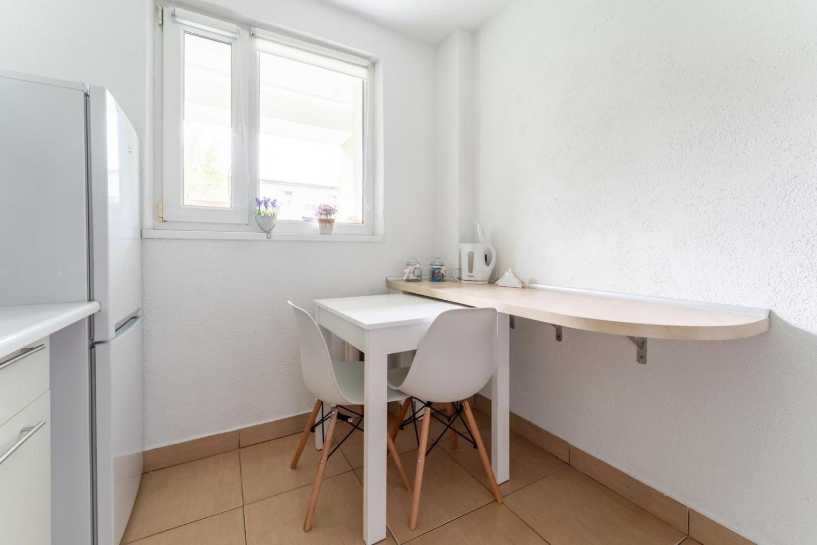 Apartament Gold - 2 Osobne Sypialnie Z Balkonem - Spaceapart Jelenia Gora Dış mekan fotoğraf