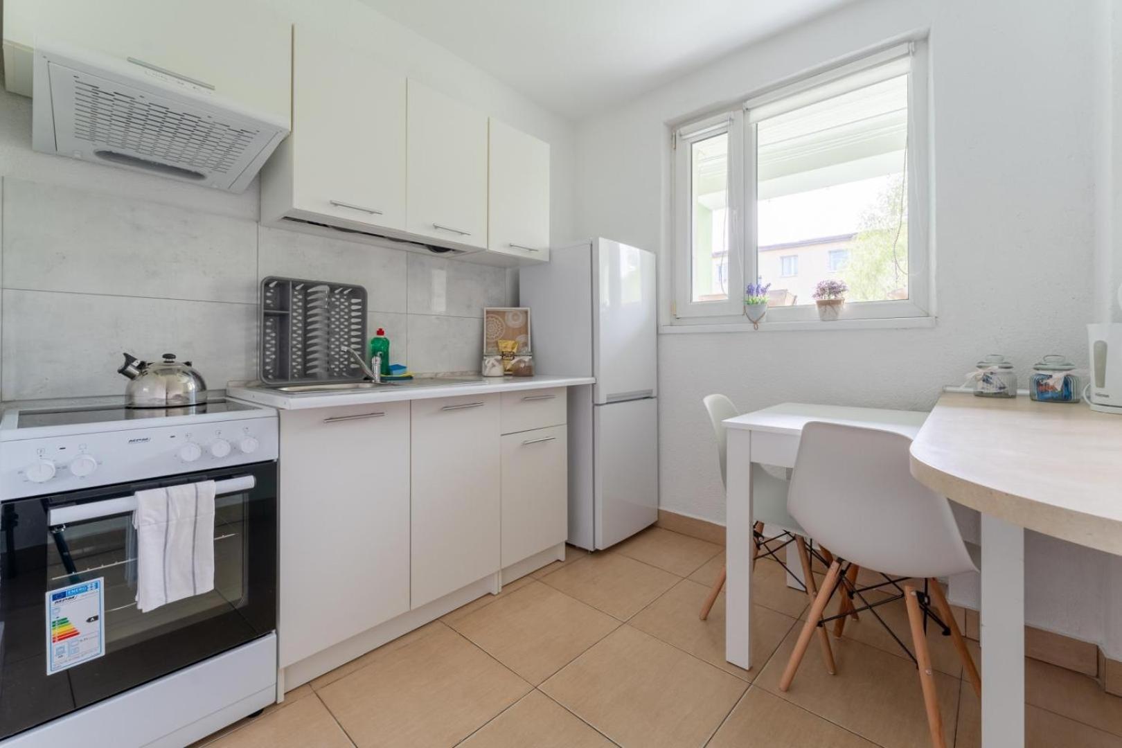 Apartament Gold - 2 Osobne Sypialnie Z Balkonem - Spaceapart Jelenia Gora Dış mekan fotoğraf